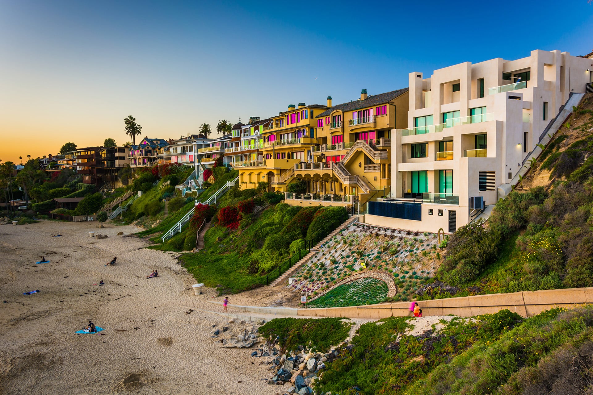 Houses,On,Cliffs,Above,Corona,Del,Mar,State,Beach,,Seen