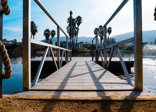 samantha-jean-zyOyeBdBr6w-unsplash