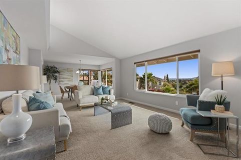 136 Helen Way (10)