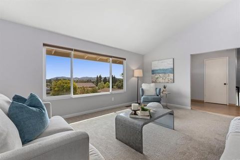 136 Helen Way (12)