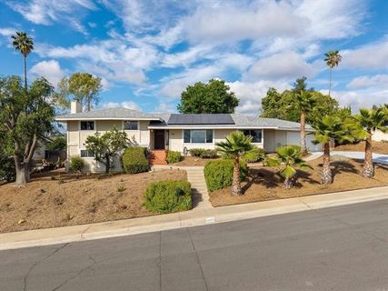 136 Helen Way (2)