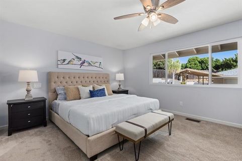 136 Helen Way (36)