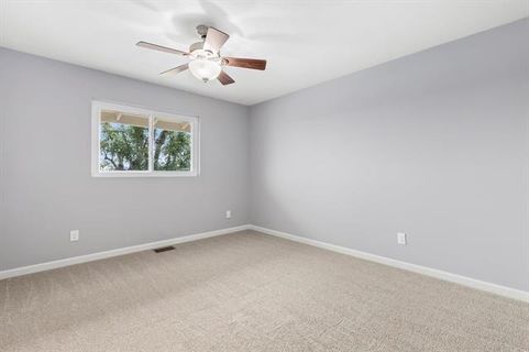 136 Helen Way (47)