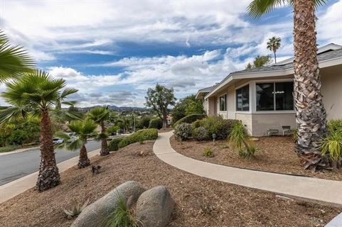 136 Helen Way (5)