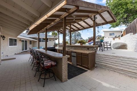 136 Helen Way (53)