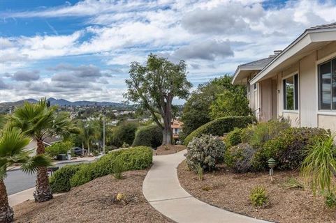 136 Helen Way (6)