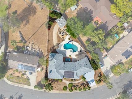 136 Helen Way (63)