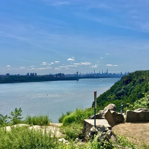 Celebrity Homes around Englewood Cliffs, NJ