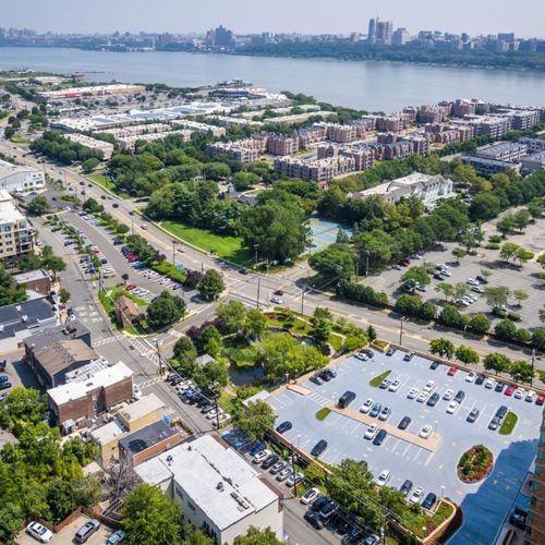 Edgewater Real Estate Market Prices, Trends, and Forecast 2023