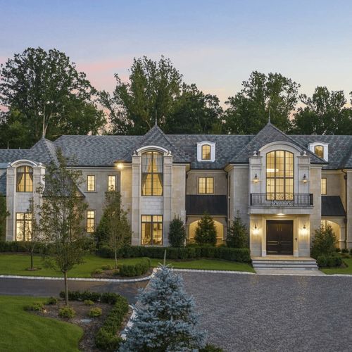 How to Buy a Luxury Home