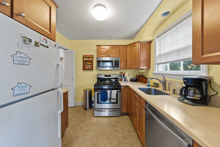 16 50 Golf Ct, Teaneck