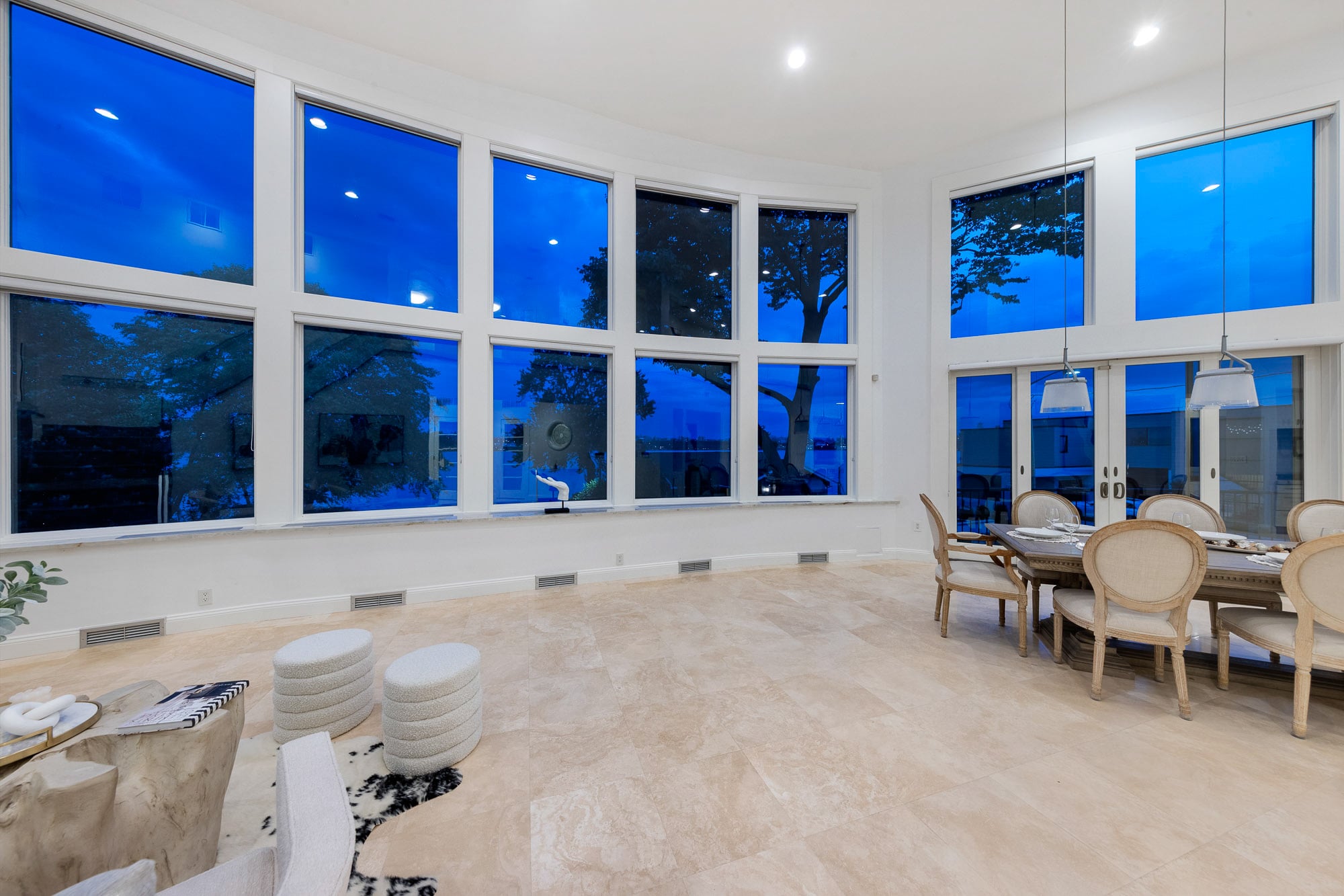 inside 10 shore rd in edgewater NJ