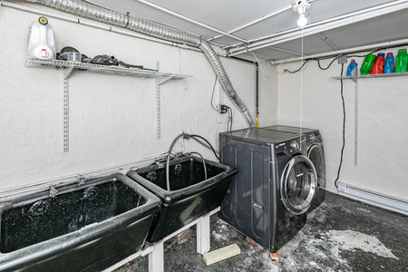 Whittier Avenue 10 2024 037