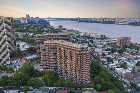 Winston Towers Ext-2