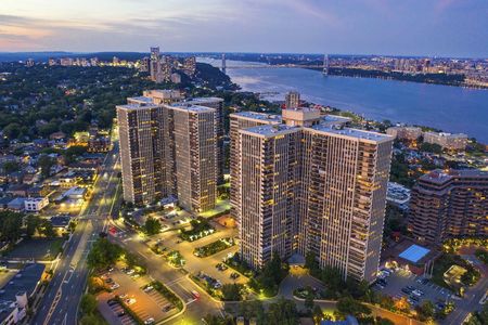 Winston Towers Ext-8