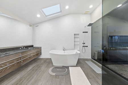 remove all clutter and personal items