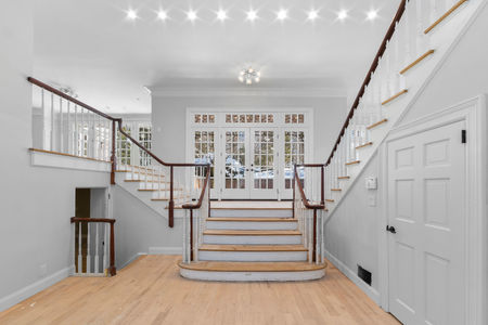 02 270 Next Day Hill Ct Englewood NJ-1