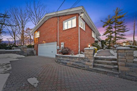 12 662 Summit St Englewood Cliffs NJ-7