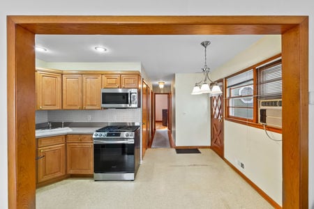 12 kitchen dining 119 Carlton Jersey City-16