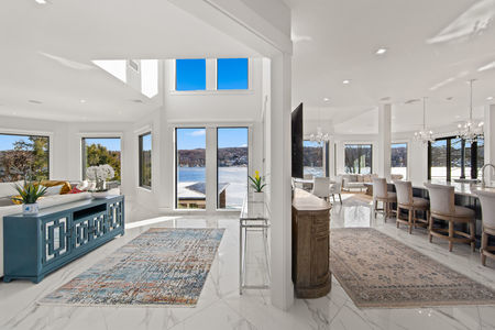 18 31 Island Trail Sparta NJ Main Level great room