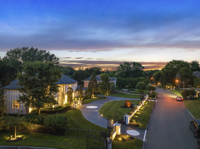 19 walled entry estate 85 Sherwood Rd Norwood NJ