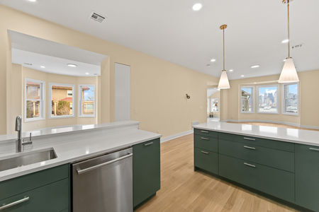 20 859 BLVD E Weehawken-25