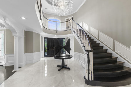 26 foyer 85 Sherwood Rd Norwood NJ