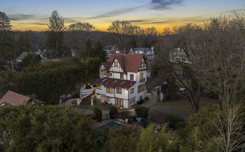 See Inside: 1890s Ridgewood home selling for $2.1M &hellip;