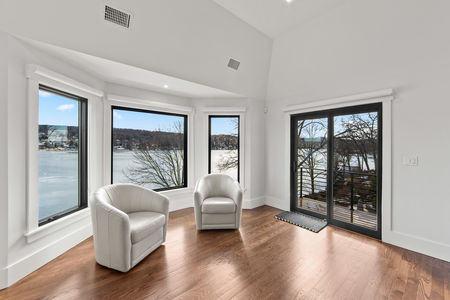 30 31 Island Trail Sparta NJ master sitting are 2nd Level