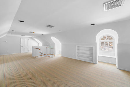 32 270 Next Day Hill Ct Englewood NJ-39