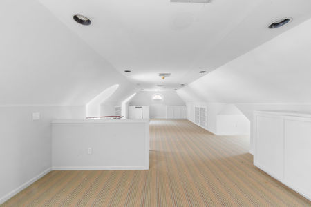 33 270 Next Day Hill Ct Englewood NJ-40