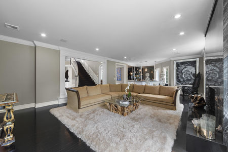 35 living rm 85 Sherwood Rd Norwood NJ