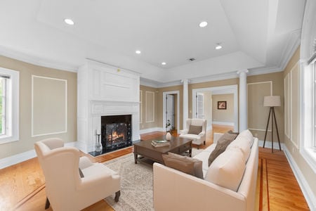 37 master sitting rm b