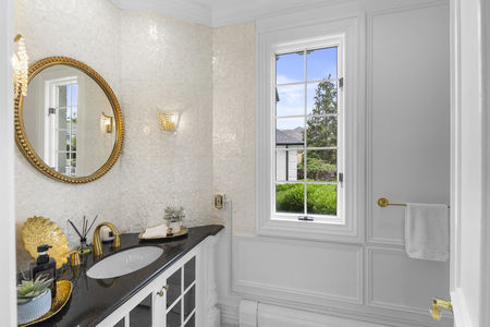 45 bathroom 85 Sherwood Rd Norwood NJ