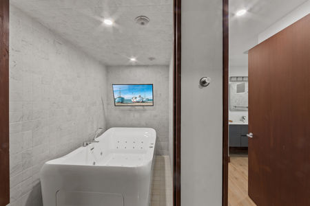 459 Next Day Hill Englewood NJ-42