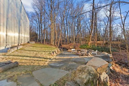 459 Next Day Hill Englewood NJ-9