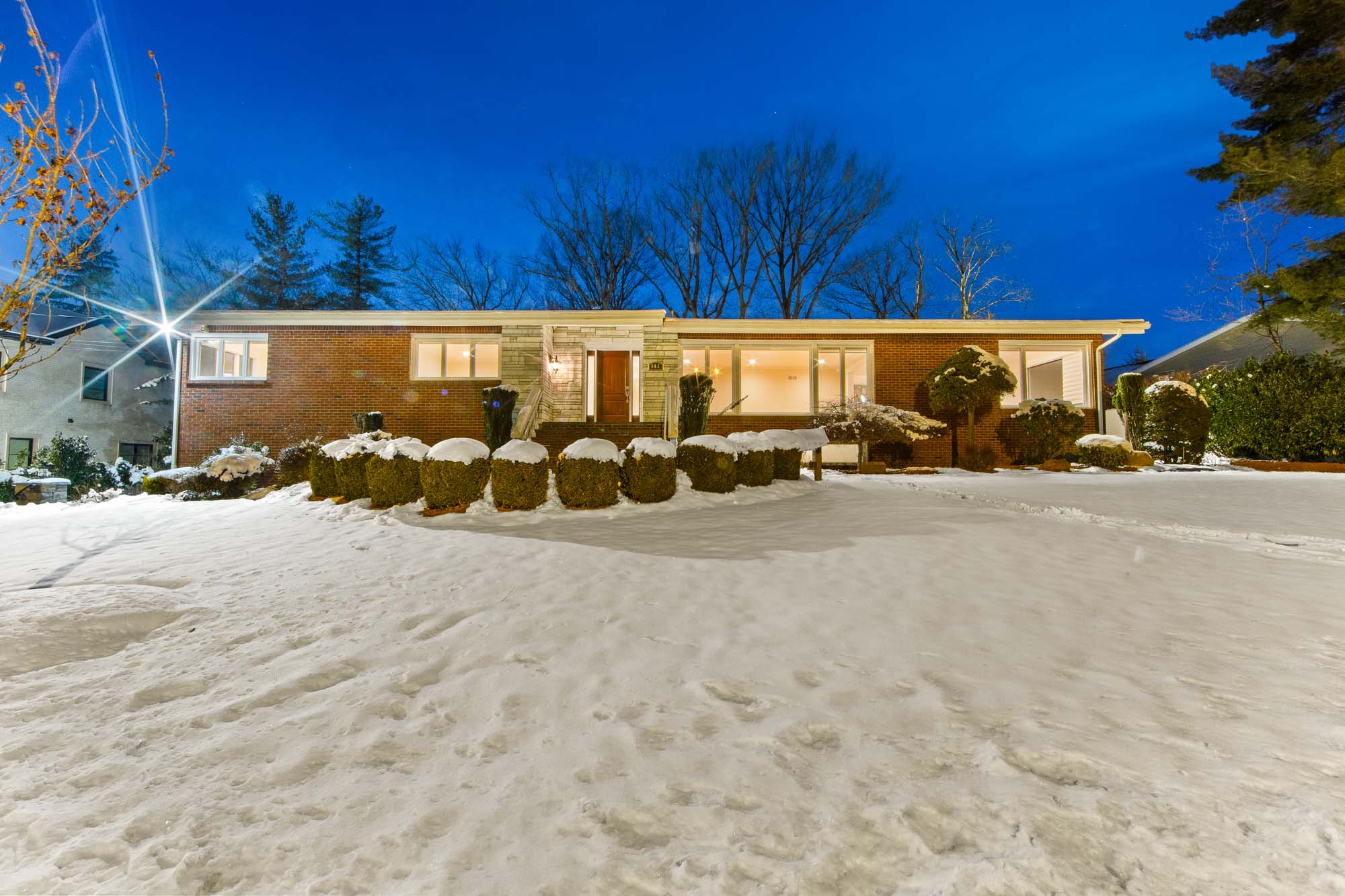 47 662 Summit St Englewood Cliffs NJ-54