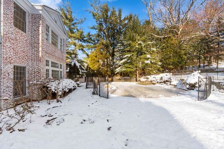 48 270 Next Day Hill Ct Englewood NJ-49