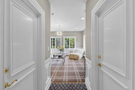 53 master sitting room 85 Sherwood Rd Norwood NJ