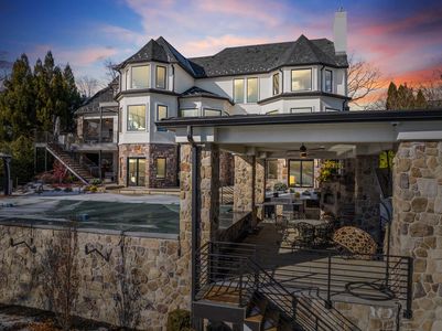 6 31 Island Trail Sparta NJ back Exterior