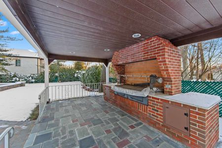 6 662 Summit St Englewood Cliffs NJ-12