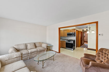 7 living rm 119 Carlton Jersey City-12