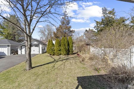 yard at 124 Hudson Ave, Ridgefield Park NJ Proper