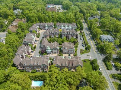 Tenafly Heights 100 Heights Ln Tenafly NJ08