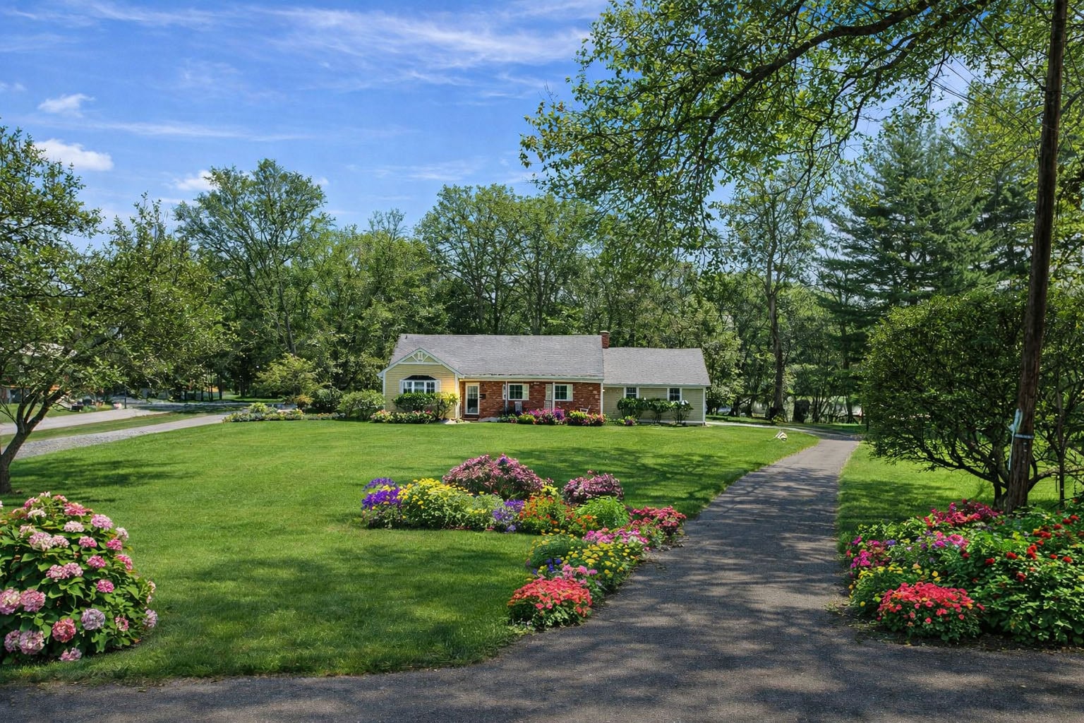 2 Overbrook Pl, Hillsdale NJ -12a