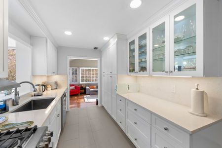 53 Downey Tenafly NJ-38