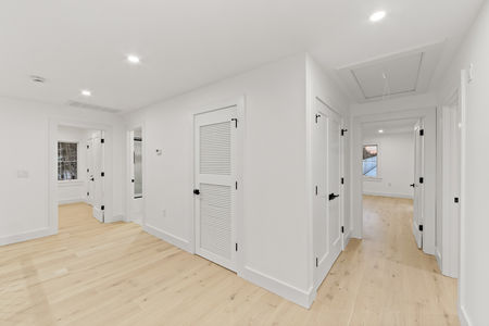 54 Hallway in Fair Lawn House
