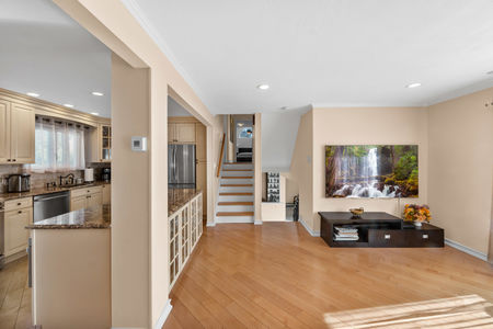 605 Gladys Ct Northvale NJ-28