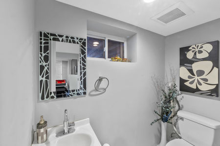 605 Gladys Ct Northvale NJ-42