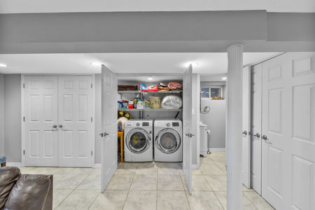 605 Gladys Ct Northvale NJ-43